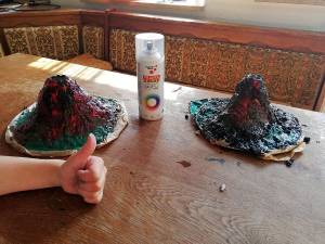 Vulkanbau mit Kindern